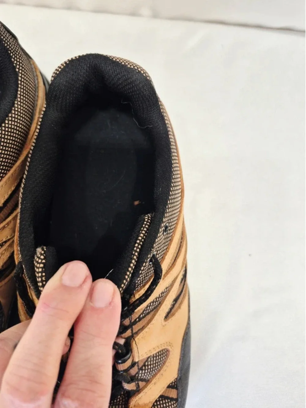AI Overview    Apex Men's 11.5 V751 Sierra Trail Runner Sierra Brown shoes.